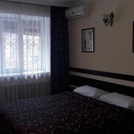 Salem On Tulebaeva Street Hotel Ałma Ata Zewnętrze zdjęcie